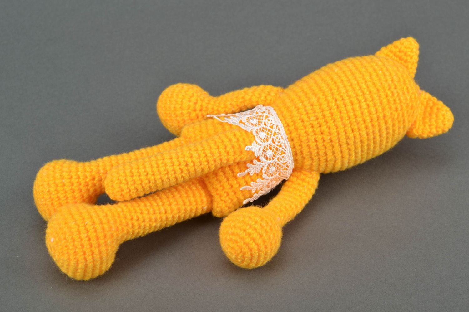 Peluche tricotée au crochet Chat jaune photo 4