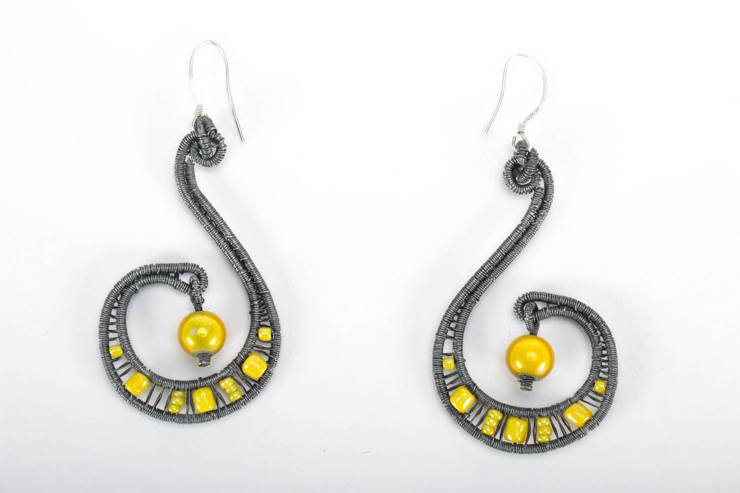 Earrings with beads photo 3