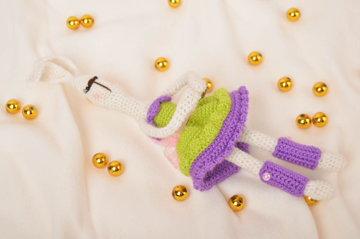 Jouet lapin en robe Peluche faite main tricotée en fils Cadeau pour enfant photo 1