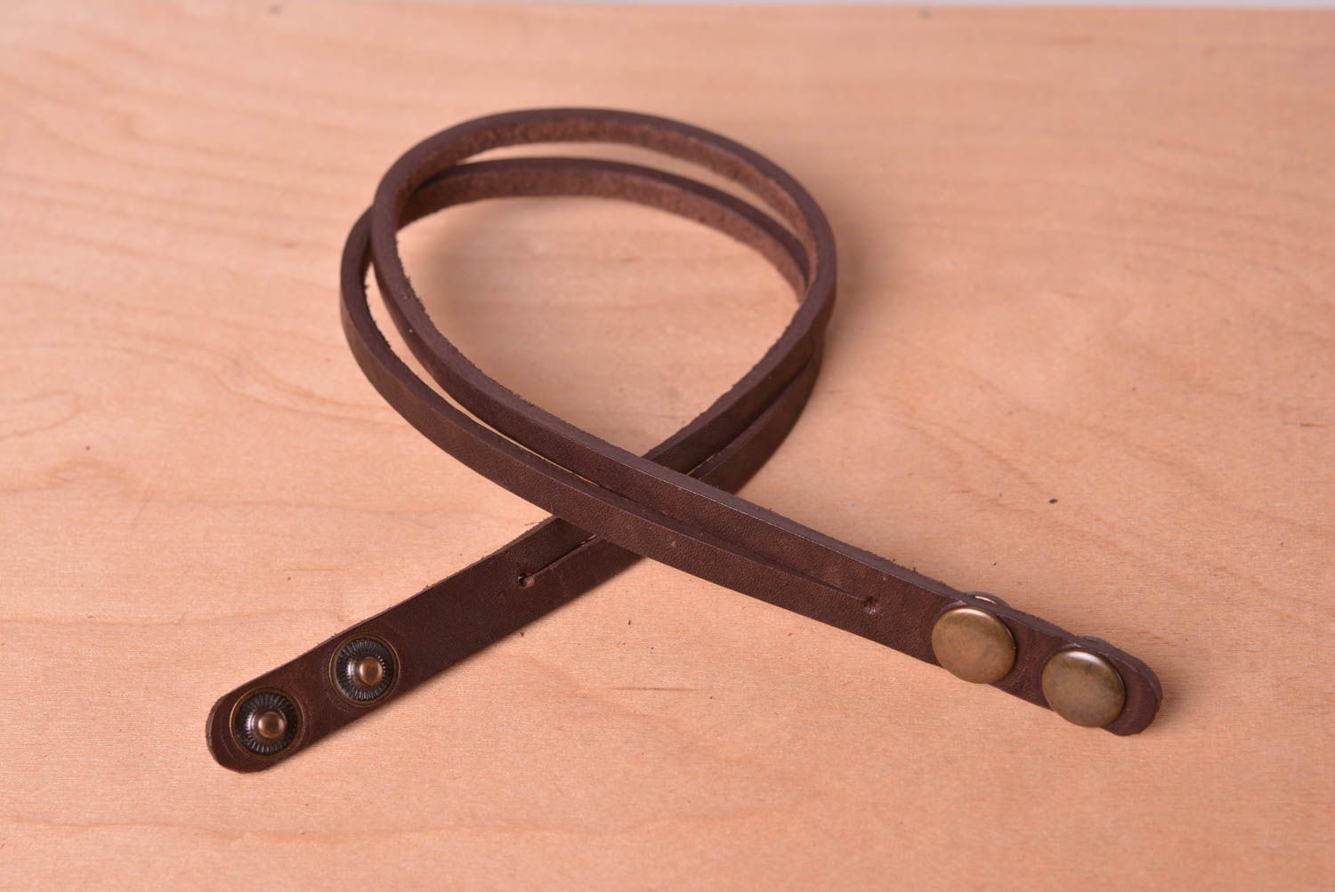 Bracelet cuir Bijou fait main design original marron Accessoire femme cadeau photo 3
