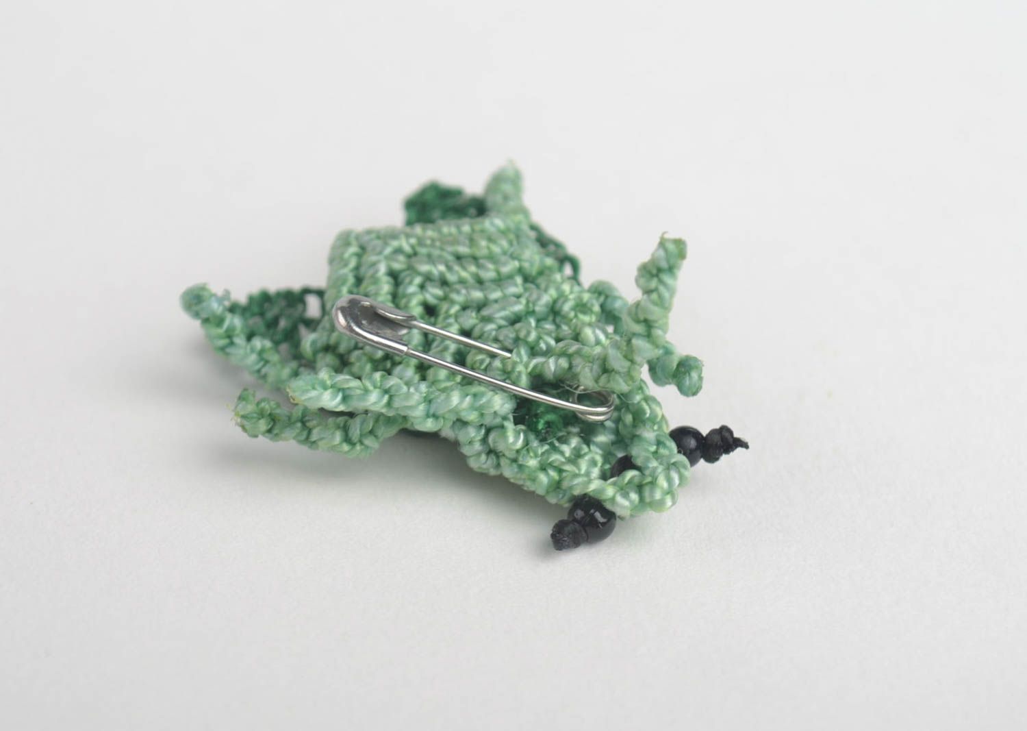 Украшение ручной работы текстильная брошь плетеная брошь в виде мухи зеленая фото 4