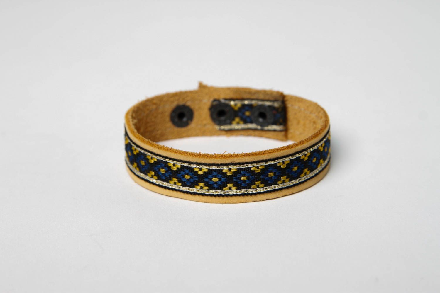 Bracelet fait main en cuir Bracelet original brun ornement Accessoire en cuir photo 3