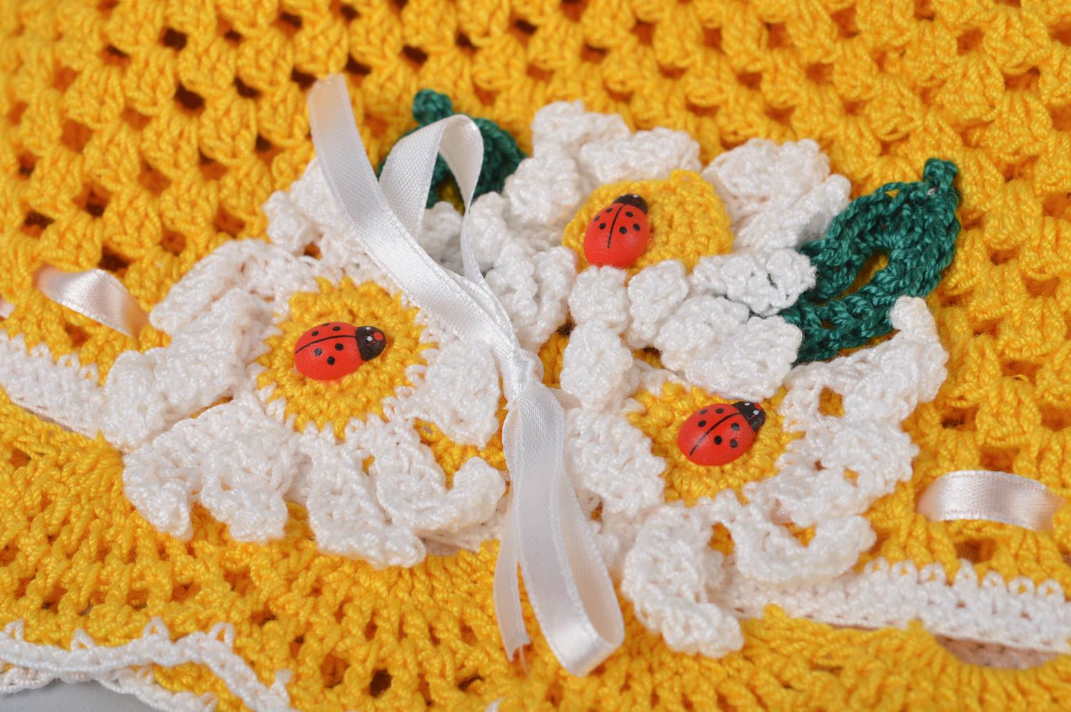 Bonnet fille fait main Bonnet tricot au crochet jaune fleurs Vêtement enfant photo 4