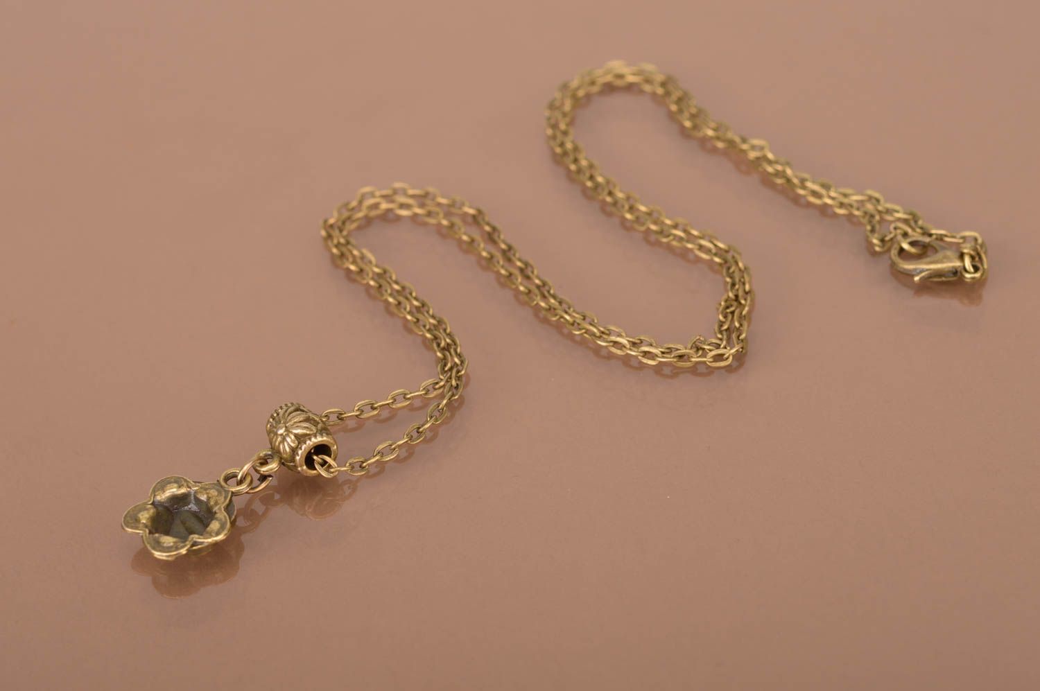 Handmade designer neck pendant metal pendant for girls designer accessories photo 5