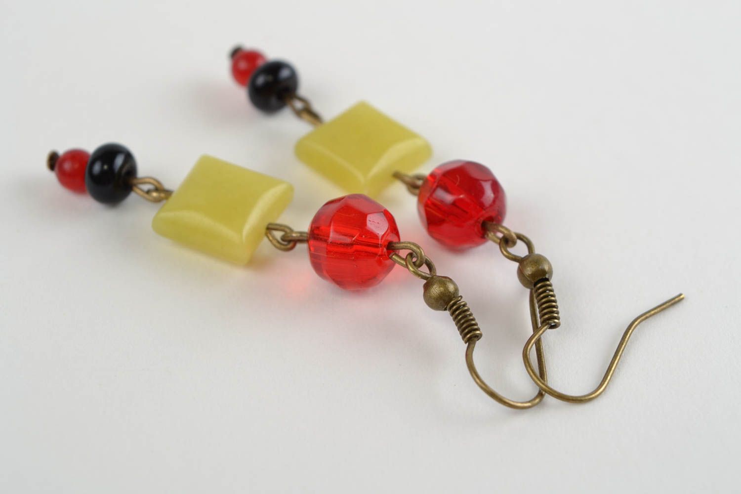 Boucles d'oreilles pendantes en agate et perles de verre longues faites main photo 4