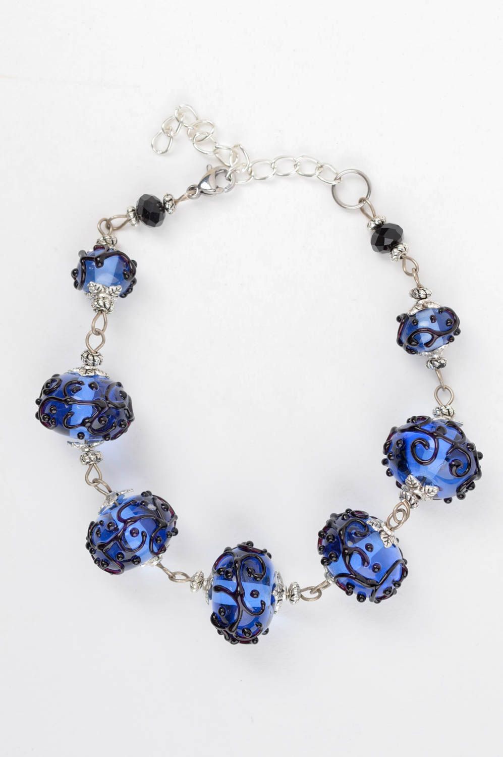 Bracelet lampwork Bijou fait main bleu à motifs noirs Cadeau pour femme photo 2