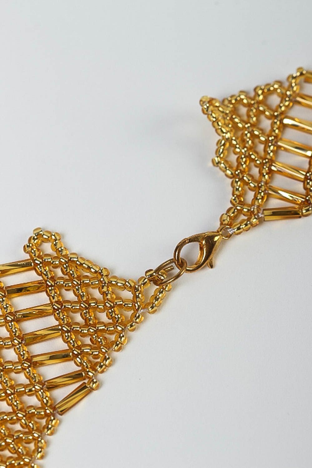 Золотистое украшение ручной работы ожерелье из бисера чешского колье из бисера фото 4