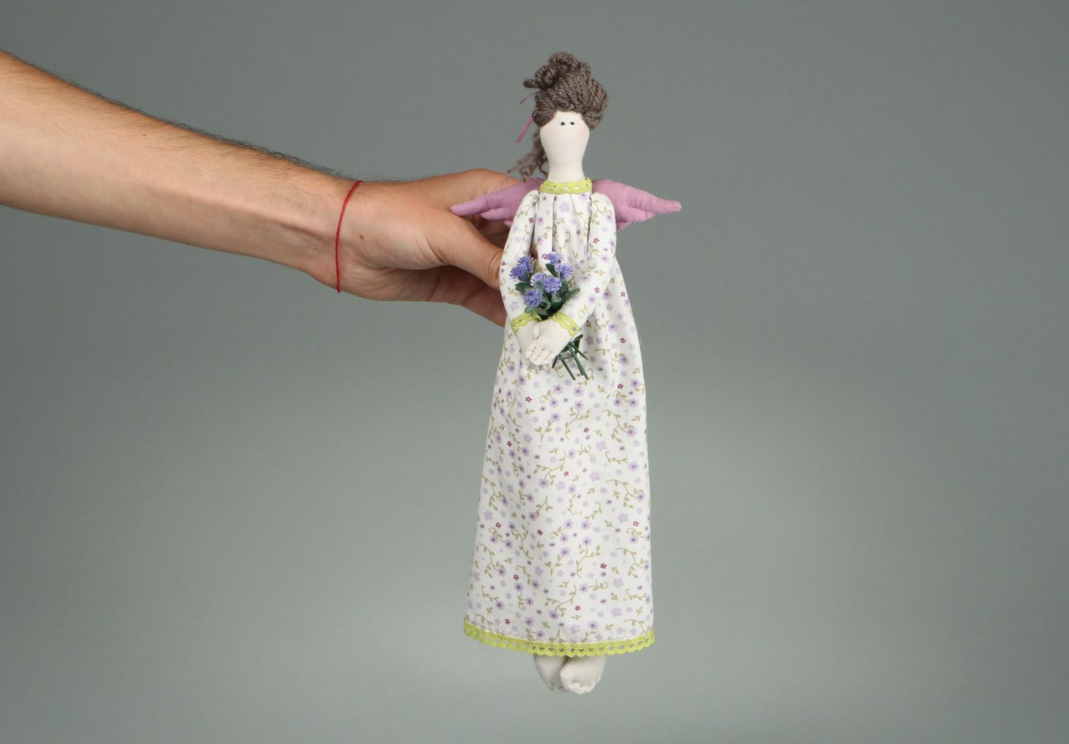 Handmade Designer Puppe Stoff Spielzeug schöne Puppe mit Flügeln und Blumen foto 3