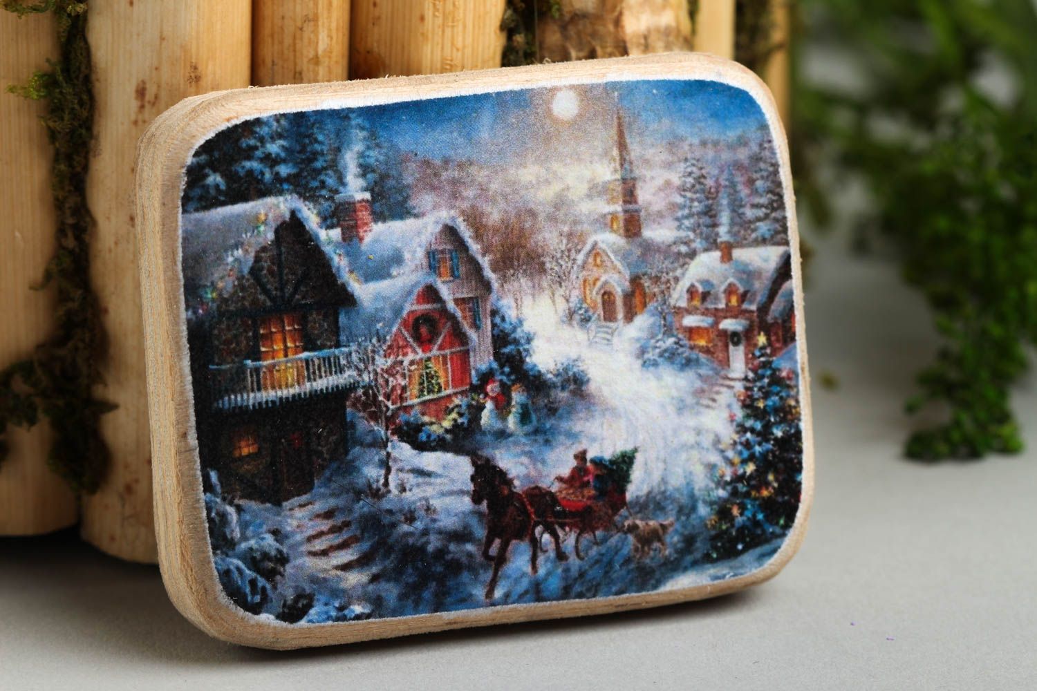 Handmade fridge magnet Christmas souvenir wooden gifts for decorative use only photo 1