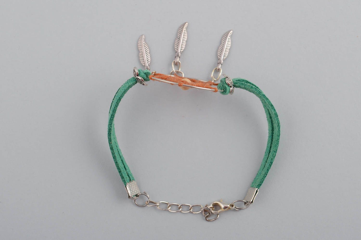 Bracelet talisman capteur de rêves fait main sur lacets de daim verts original photo 4