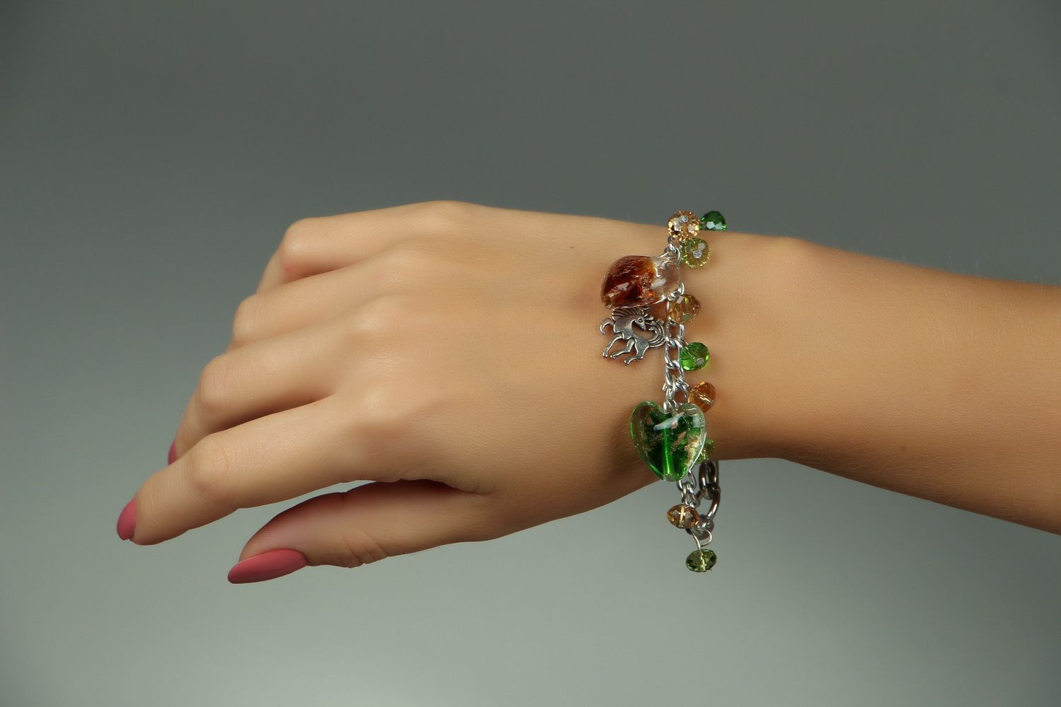 Joli bracelet artisanal en perles tchèques photo 5