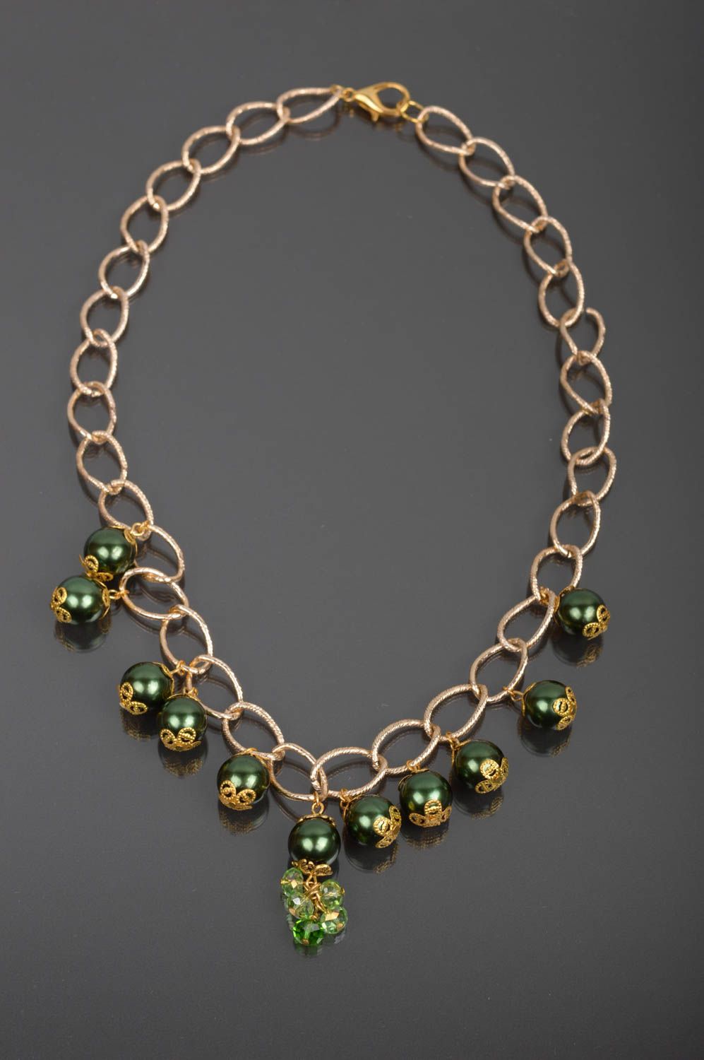 Collier chaîne perles plastiques Bijou fait main vert long original Cadeau femme photo 1