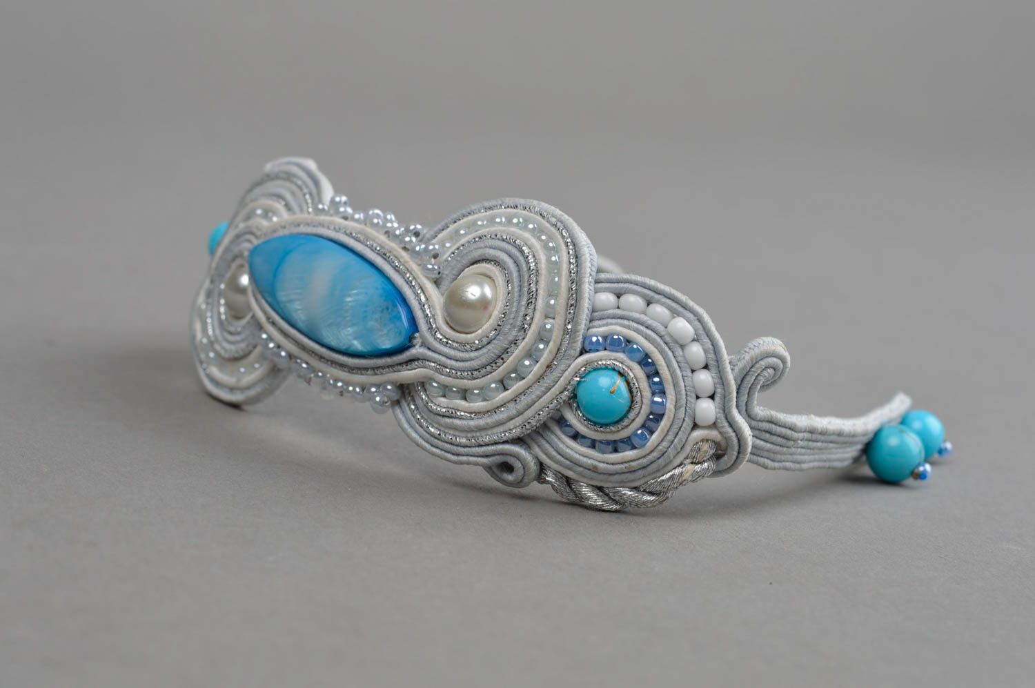 Prachtvolles originelles Armband handmade in Soutache Technik grau blau  foto 4