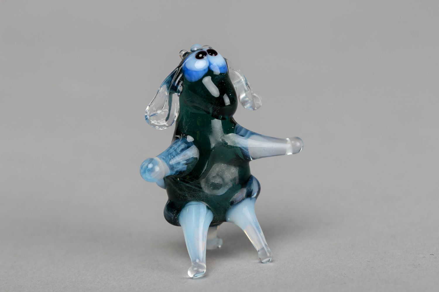 Designer glass figurine of lamb for present photo 1