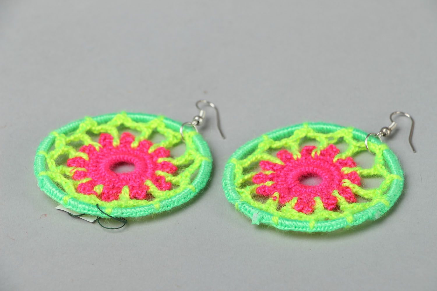 Lacy round earrings Acid photo 2