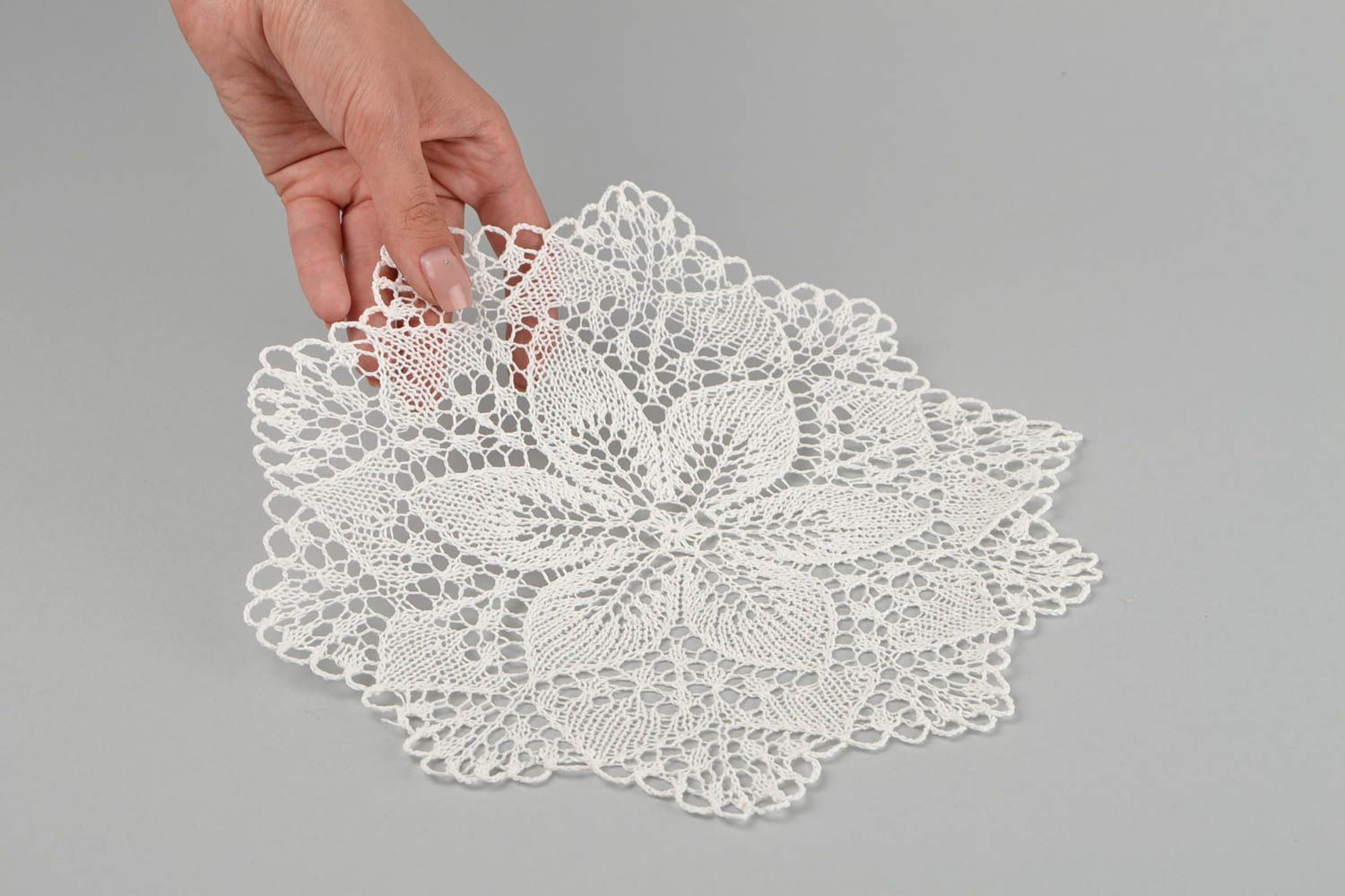 Knitted napkin cotton threads designer lace table cloth handmade interior decor photo 2