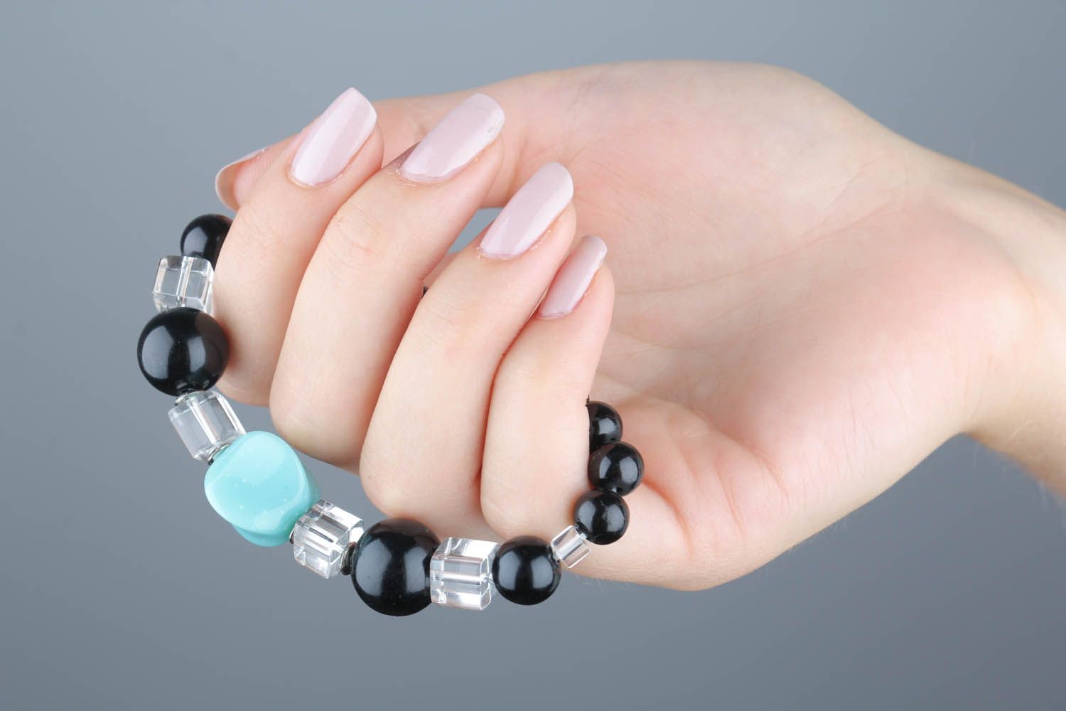 Bracelet en perles de verre et pierres naturelles photo 4