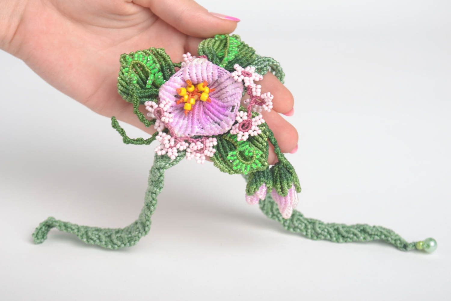 Collier avec fleur Bijou fait main fils perles de rocaille macramé Cadeau femme photo 5