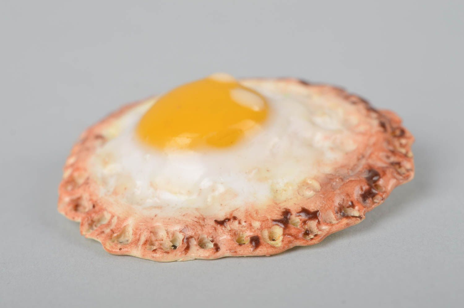 Broche hecho a mano con forma de huevo frito accesorio de moda regalo original foto 4