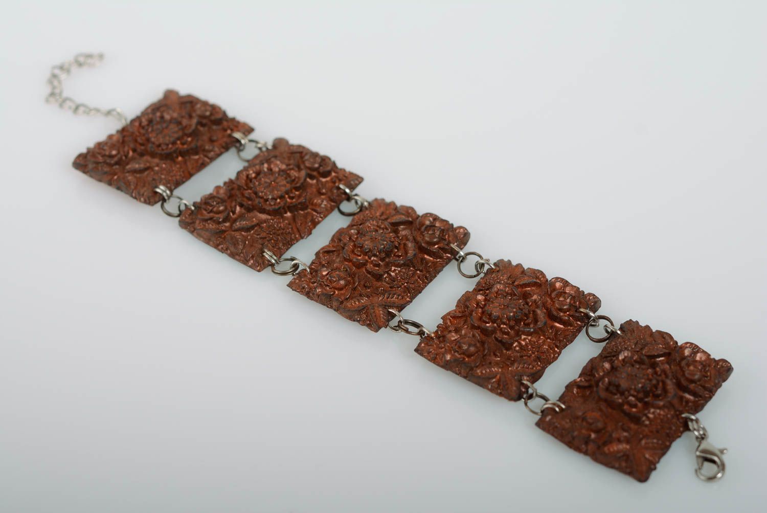 Handgemachtes massives Armband aus Polymerton stilvoll breit in Braun für Damen foto 2