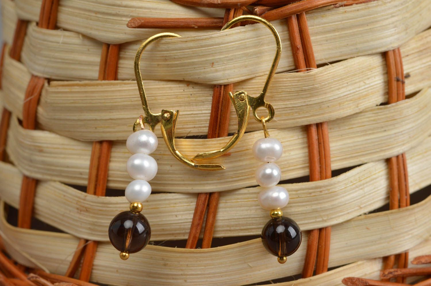 Handmade quartz earrings accessory with river pearls unusual stylish jewelry photo 1