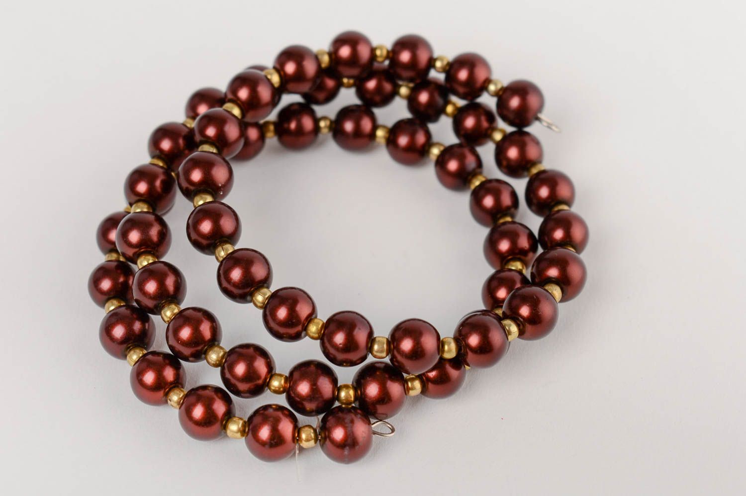 Bracelet en perles céramiques et plastiques brun 3 rangs fait main de créateur photo 3