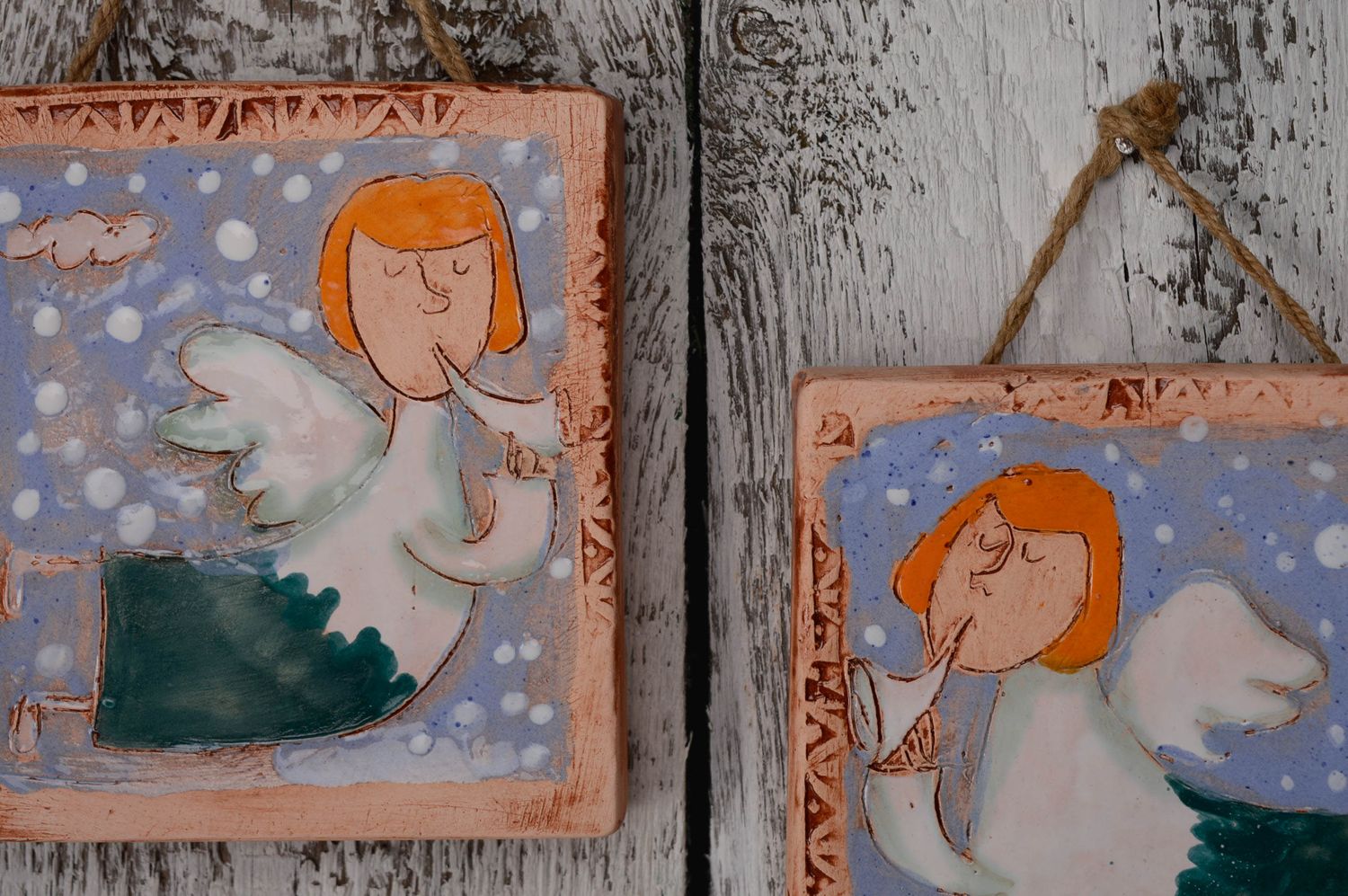 Set of 2 ceramic wall panels with angels photo 5