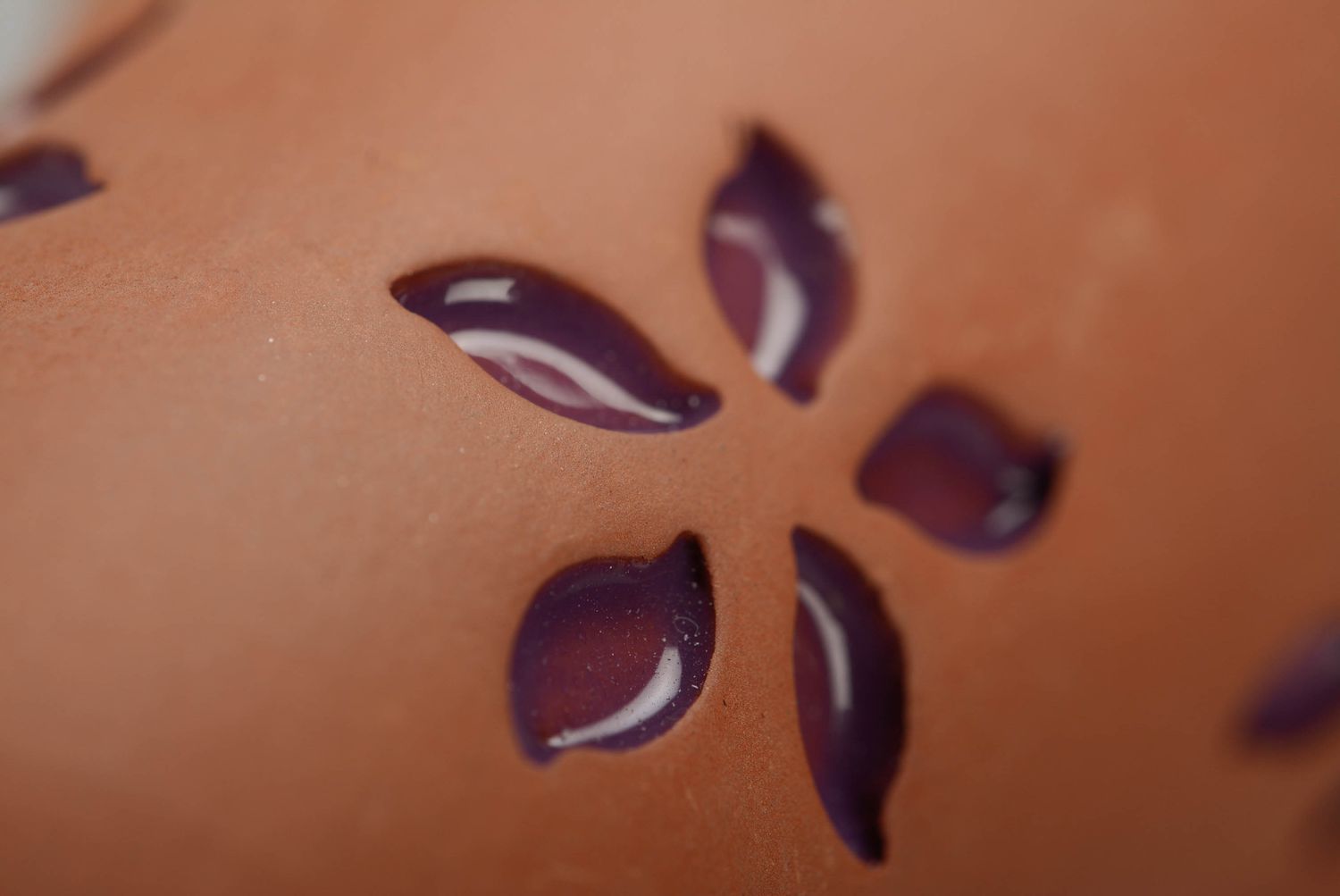 Clochette céramique avec fleurs violettes photo 4