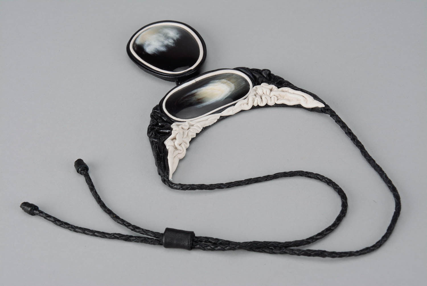 Necklace Made of Horn and Leather photo 2