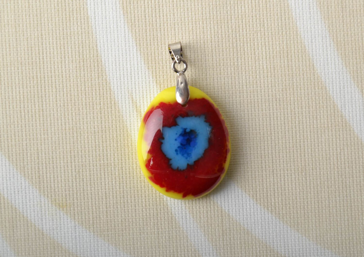 Fused glass pendant photo 1