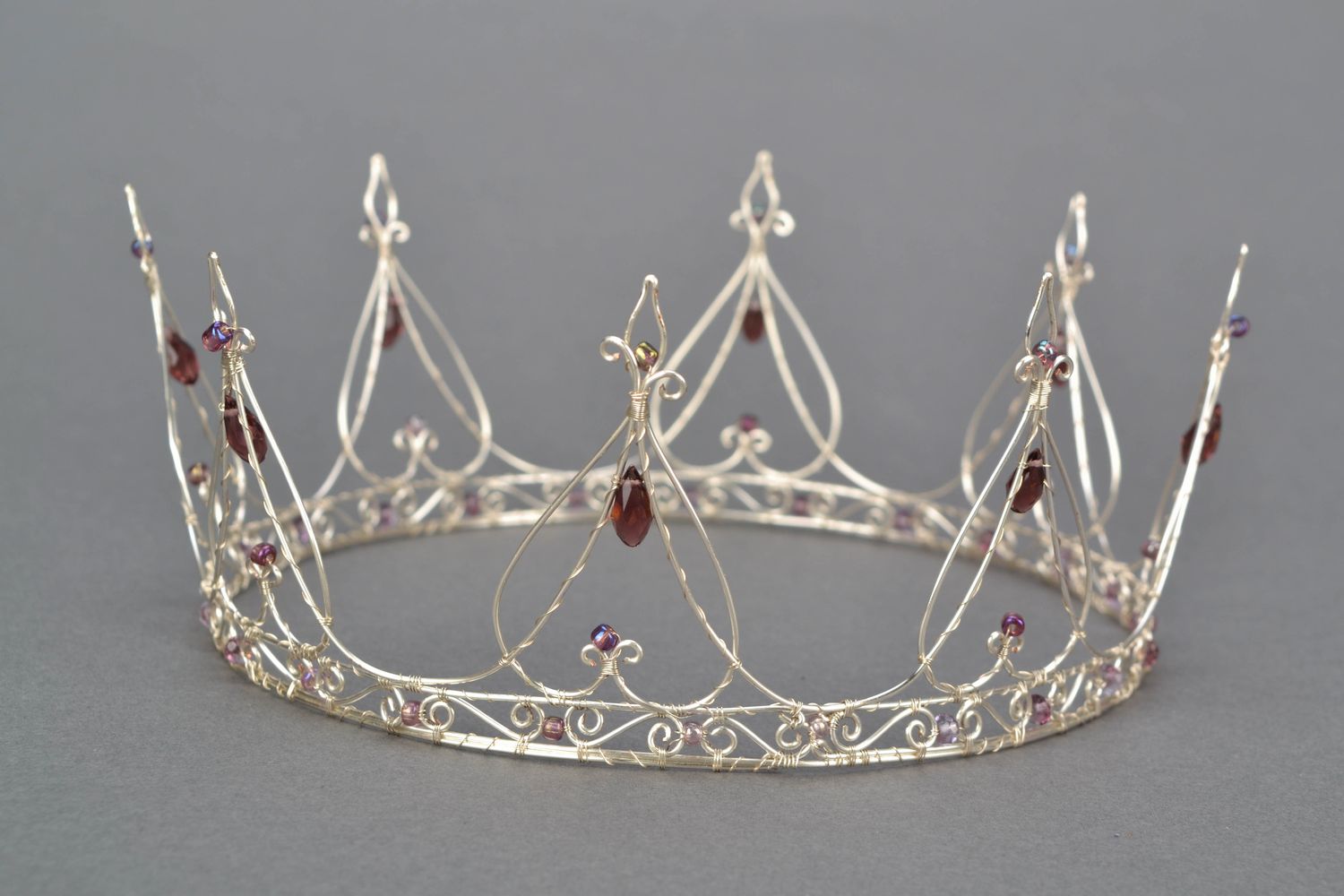 Handmade Krone Diadem aus Metall foto 1