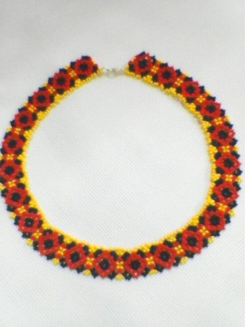 Ожерелье из бисера чешского плетеное ручной работы красное с хрустальными бусинками фото 4