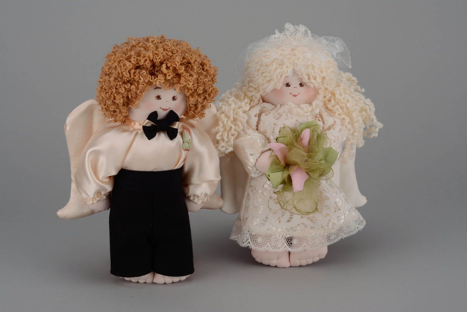 Casal de brinquedos de casamento Angels de flores foto 1
