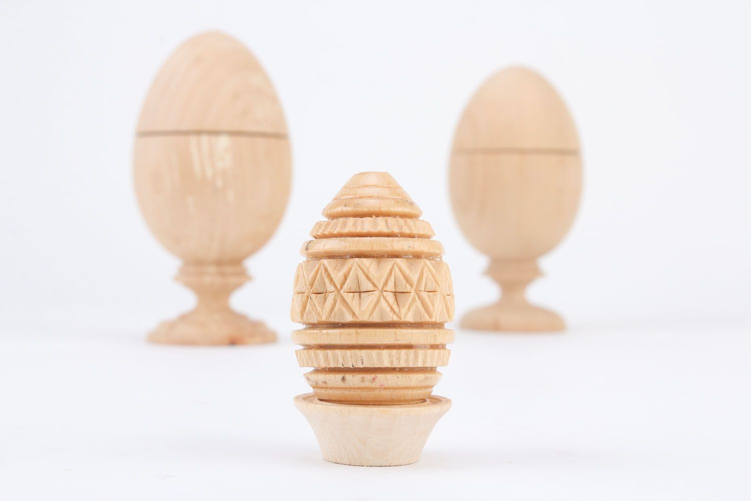 Wooden Easter egg photo 5