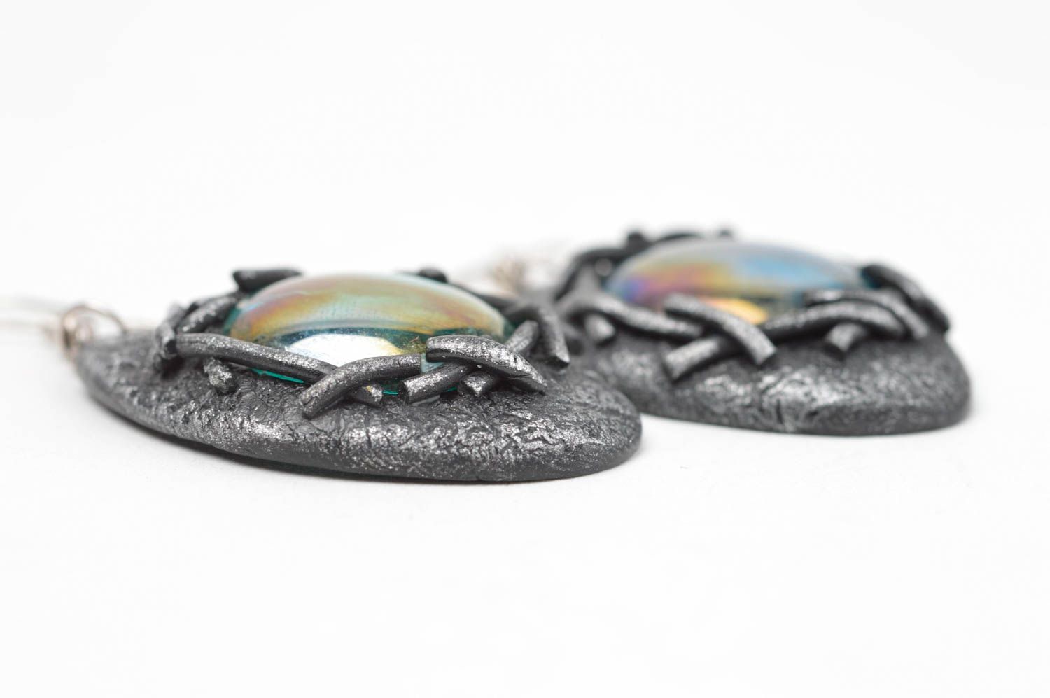 Künstlerische Designer handmade Gehänge Ohrringe aus Polymerton mit Metall Haken foto 3