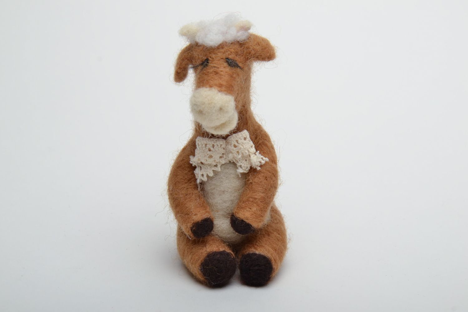 Jouet en laine Vache miniature décorative photo 2