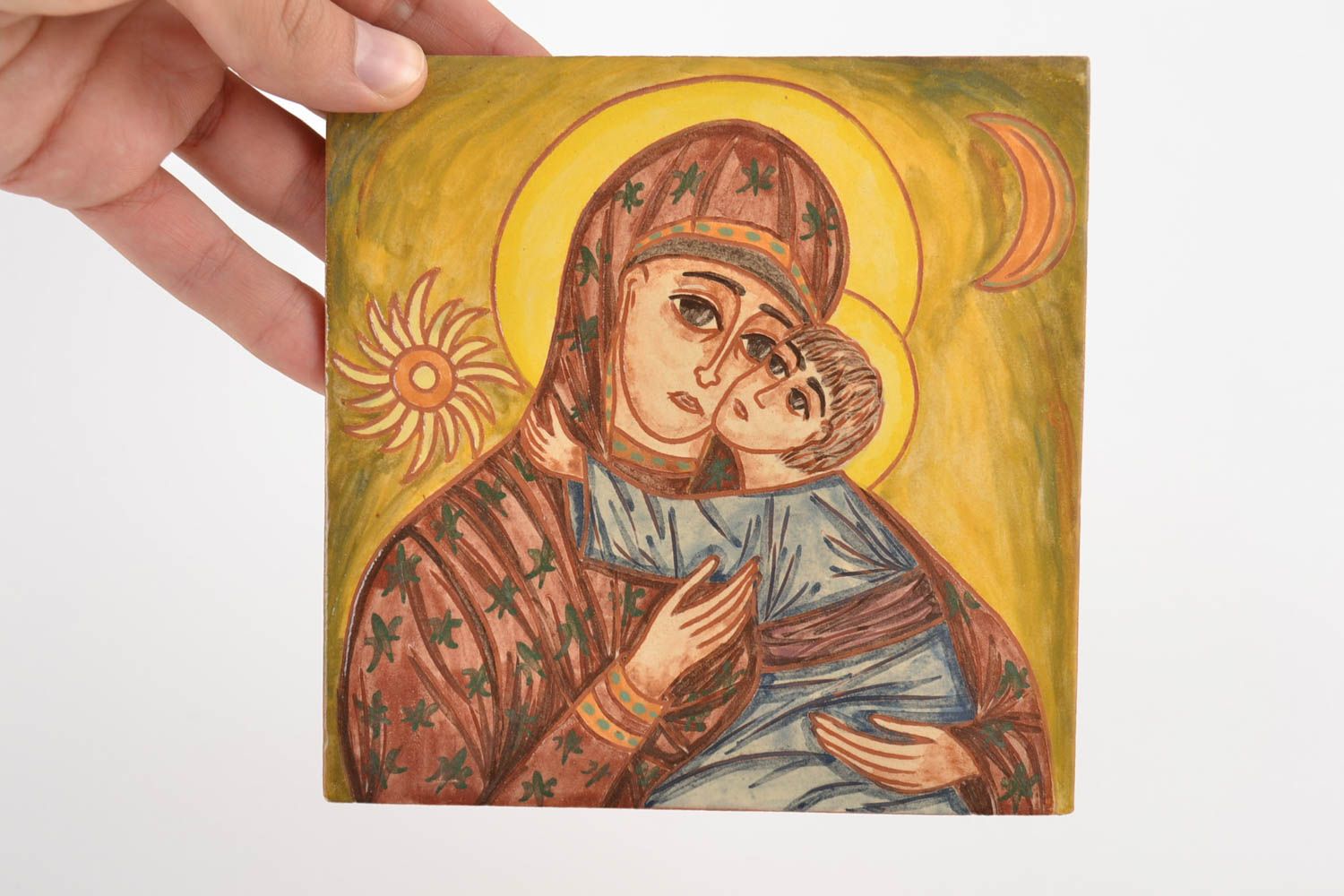 Керамическая плитка с образом Божьей матери ручной работы авторская с росписью фото 2