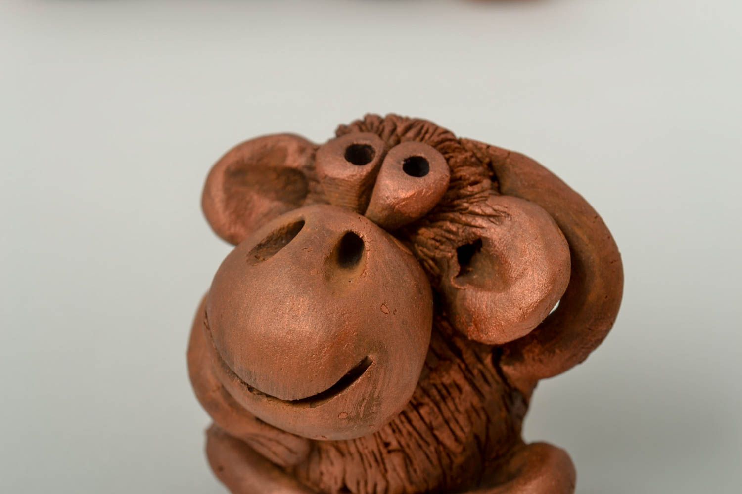 Фигурки из глины ручная работа подарки статуэтки из глины в виде 5 обезьянок фото 4
