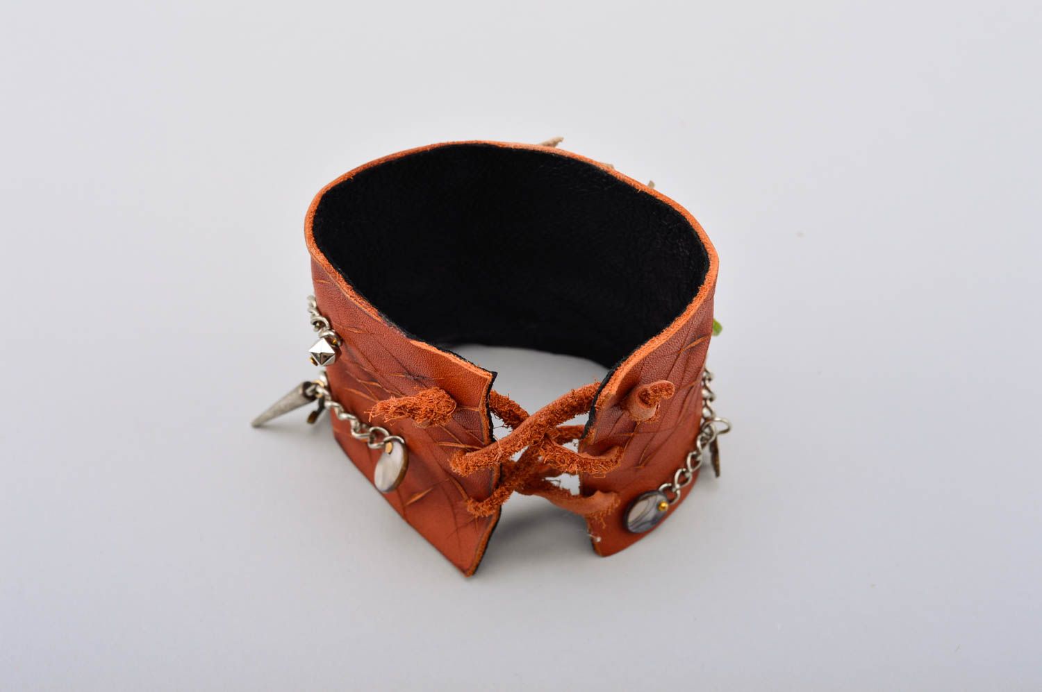 Bracelet large en cuir Bijou fait main marron avec pierres Cadeau pour femme photo 4