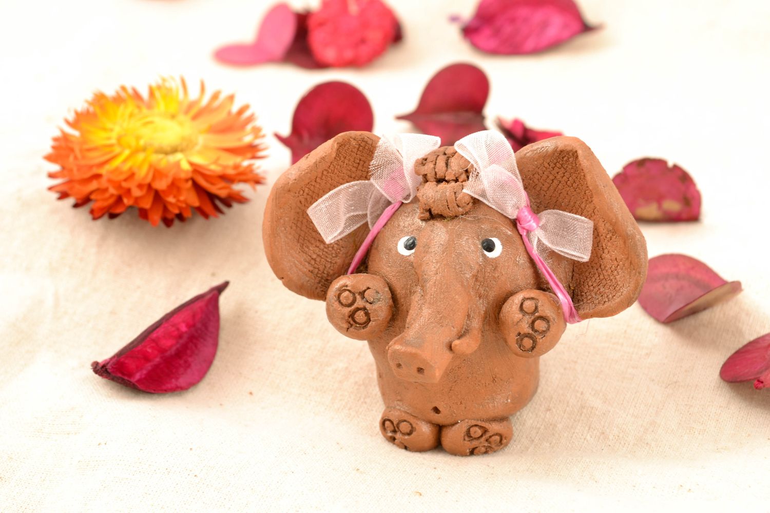 Figurine miniature éléphant en terre cuite faite main photo 2