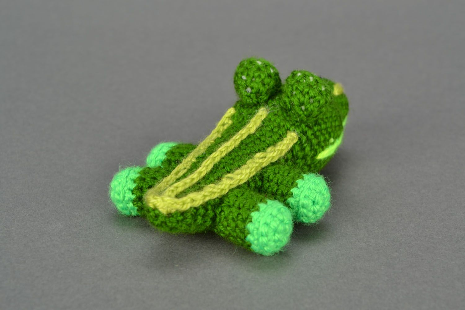 Petit jouet tricoté au crochet Crocodile  photo 5