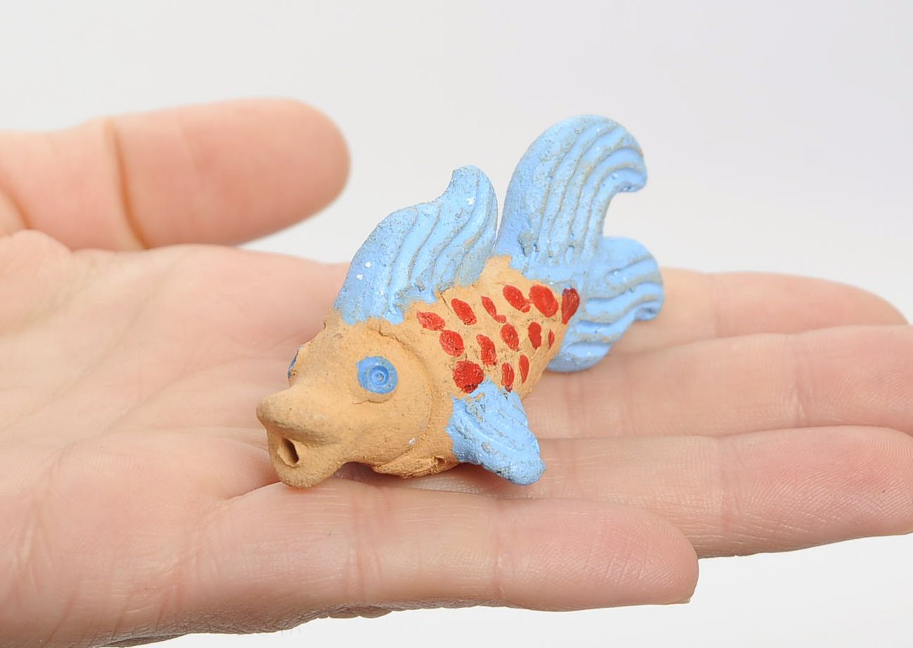 Clay penny whistle Fish photo 4