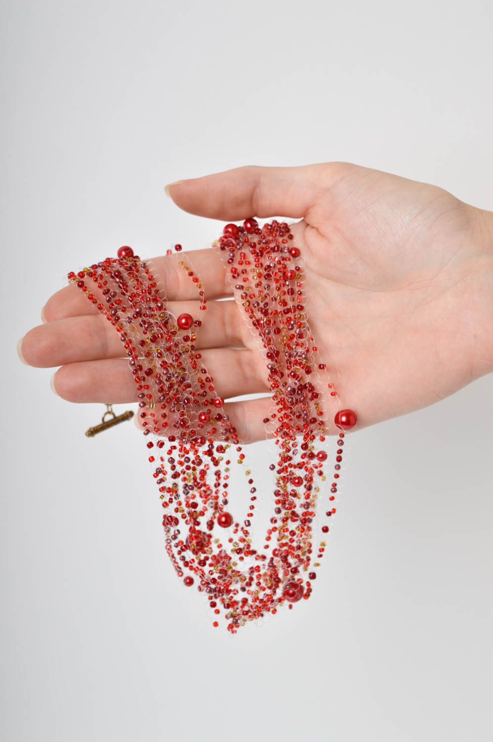 Колье из бисера украшение ручной работы ожерелье из бисера красное праздничное фото 4