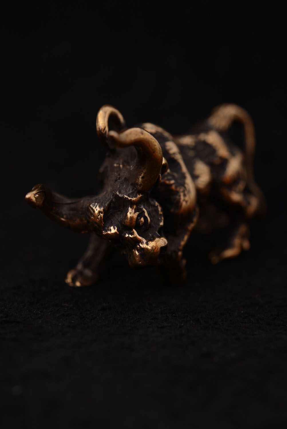 Bronze pendant Bull photo 2