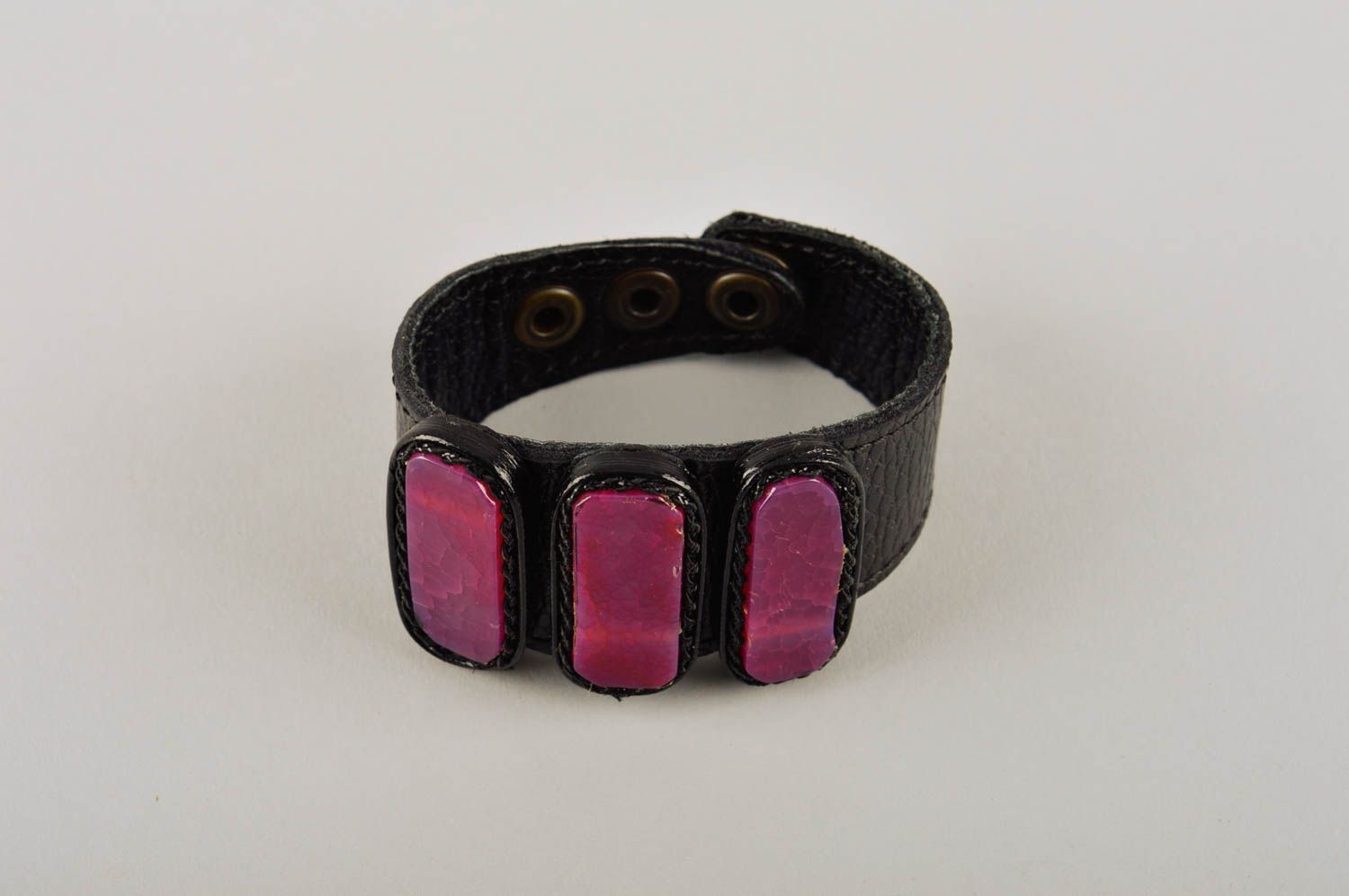 Bracelet cuir Bijoux fait main design de créateur Accessoires cuir noir photo 2