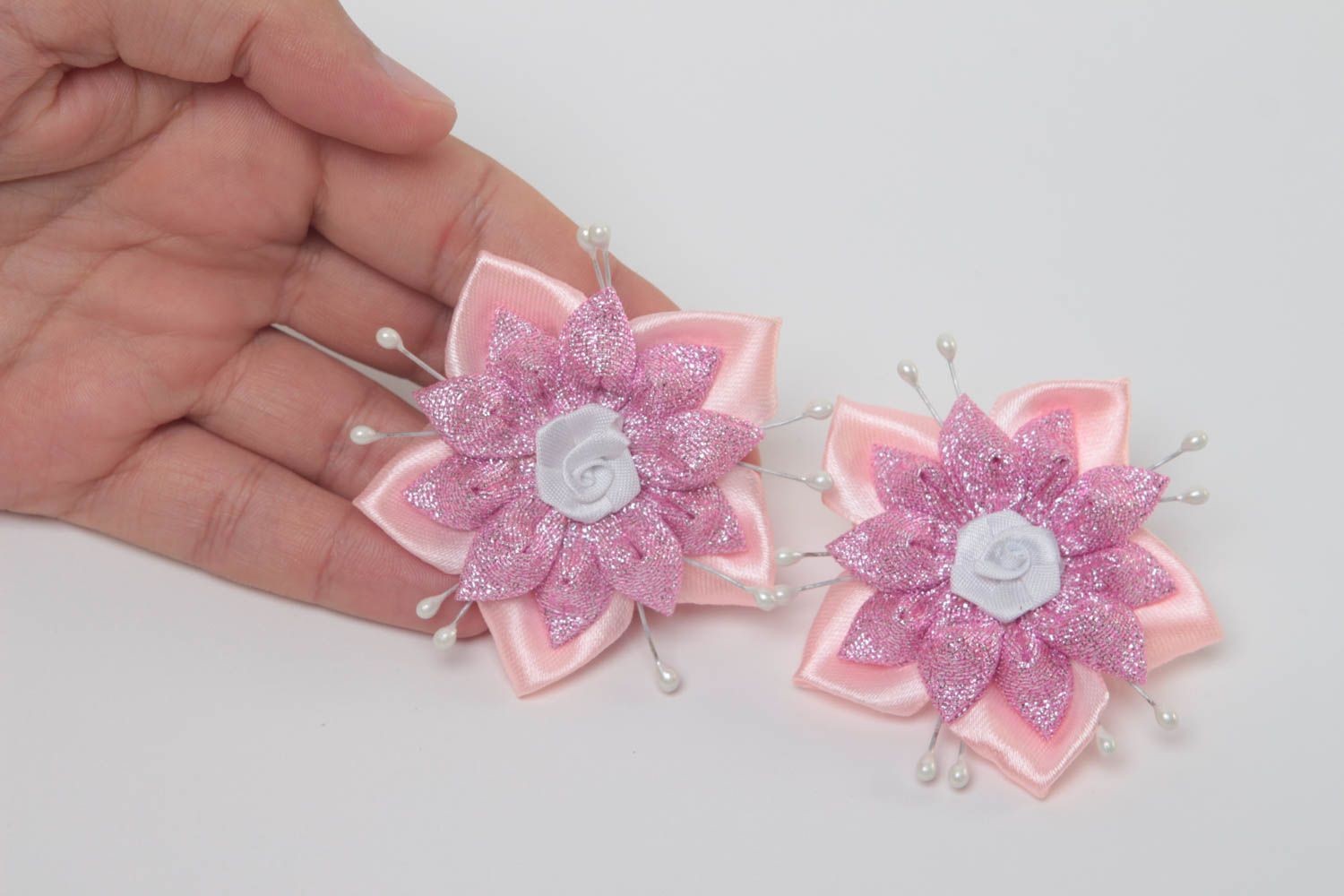 Детские резинки для волос с цветами ручной работы авторские красивые розовые фото 5