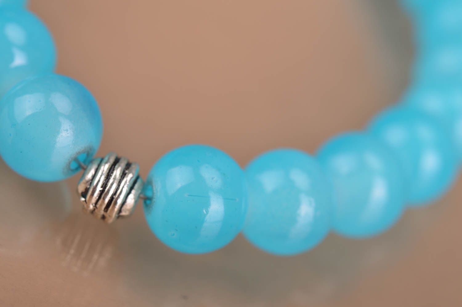 Designer bright blue beaded thin wrist bracelet handmade accessory for women photo 4