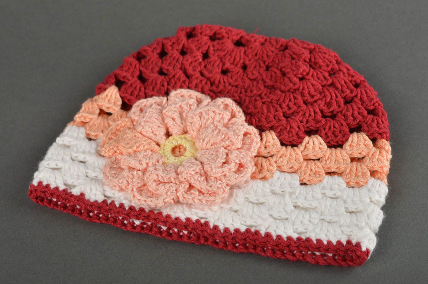 Bonnet au crochet fait main Chapeau tricot chaud d'hiver fleur Vêtement enfant photo 3