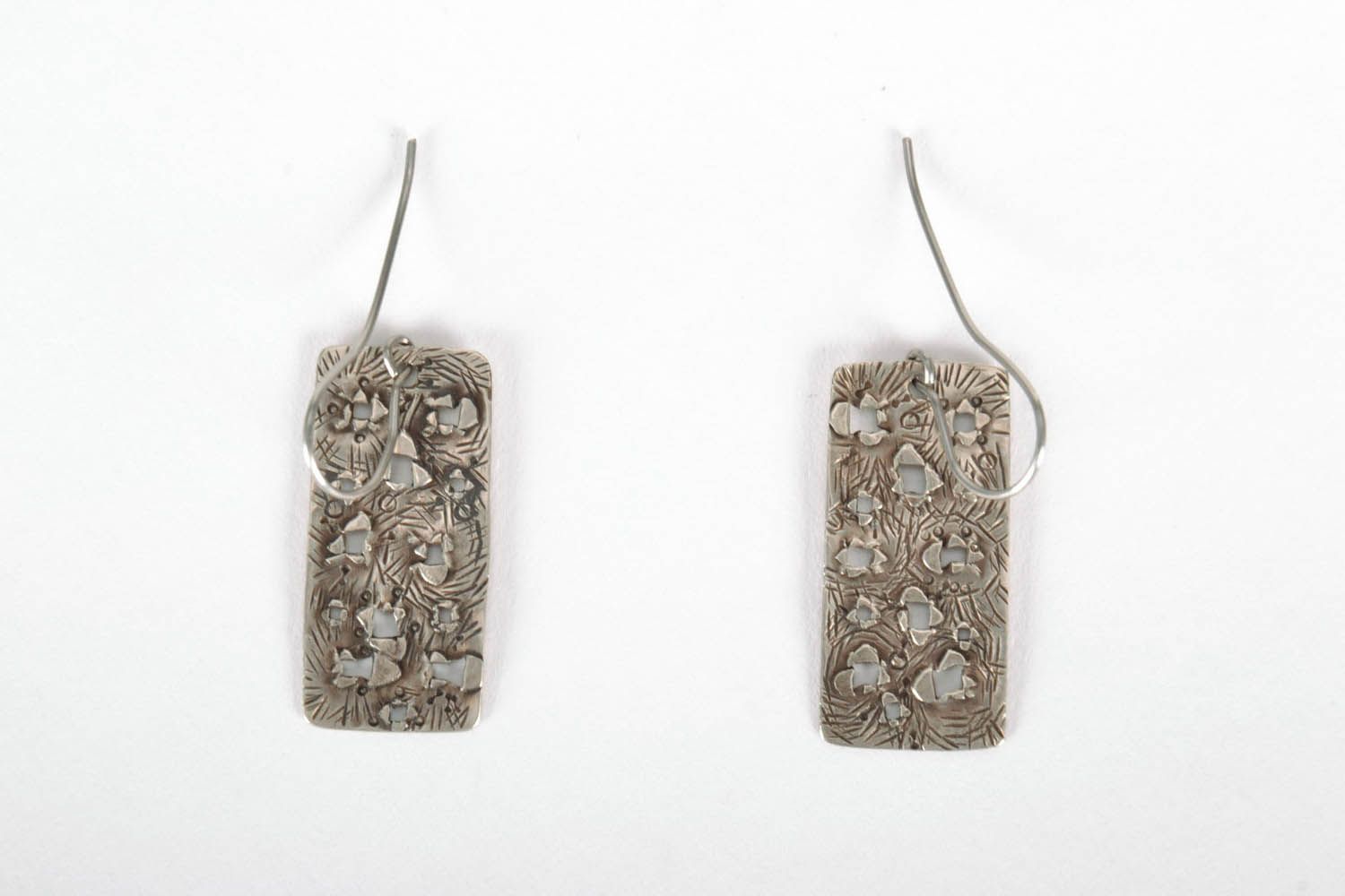 Rectangular metal earrings photo 2