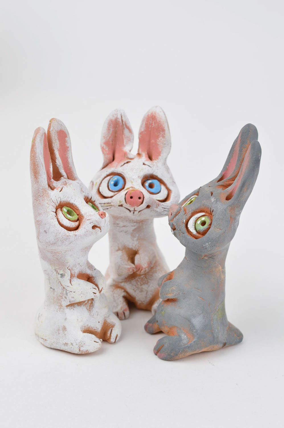 Figurines animaux faites main Statuettes design argile Déco maison Trois lapins photo 4